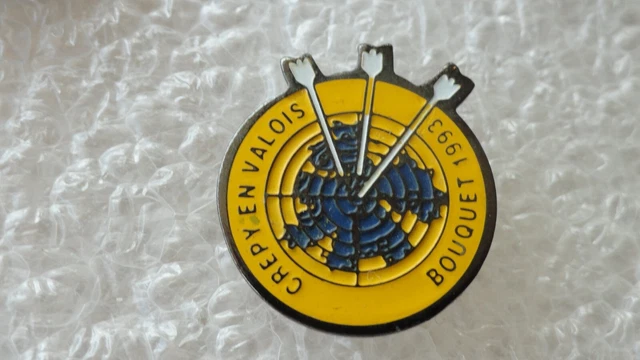 Pin's Rare Arc Saint Cloud – Tir à L'arc, Fabriqué En France, Collection Sport Et Chasse