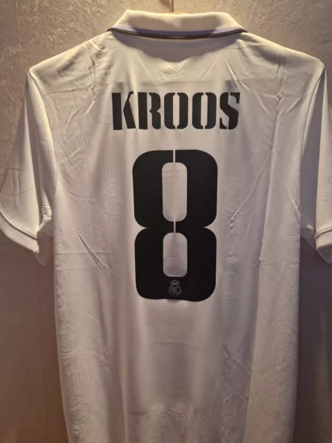 Real Madrid Kross #8 22/23 heim Fussballtrikot Original M