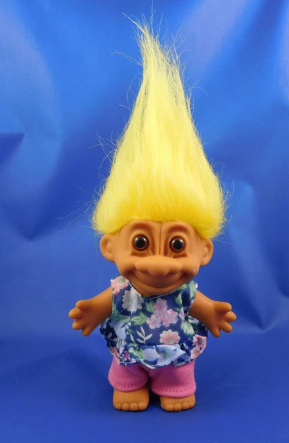 Vtg  Russ Berrie #18452 Troll Girl  Yellow Hair Flowered Top & Pink Shorts 5"