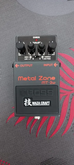 BOSS MT-2W Waza Craft Metal Zone - Pédale distorsion