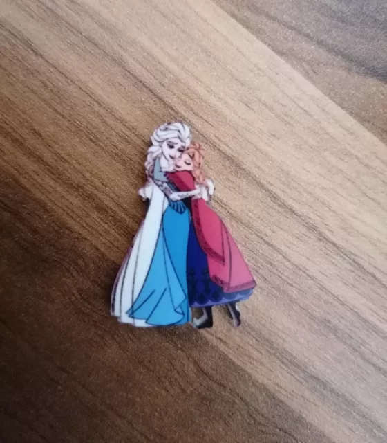 Disney Frozen - Elsa & Anna - Sisters - Single Pin Badge