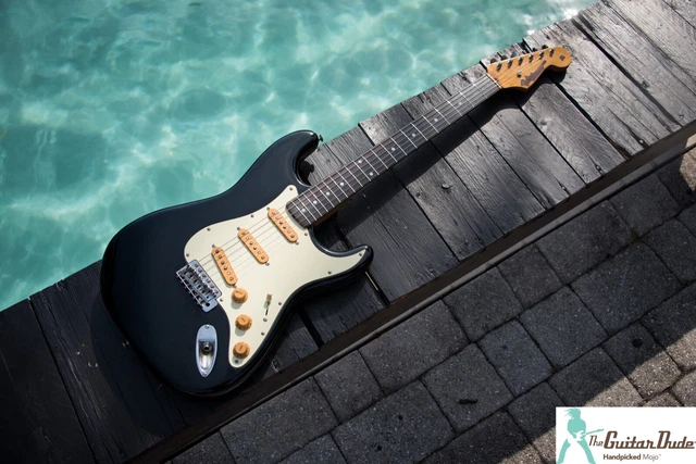 1979 TOKAI ST-50 VINTAGE 1979 TOKAI Springy Sound ST-50 - 7 lbs 5