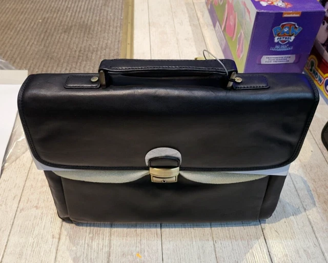 Mallette Attaché-case Pierre Cardin En Cuir Noir - Taille Moyenne - Neuf Avec étiquettes