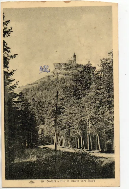 DABO  Moselle CPA 57 sur la route en foret