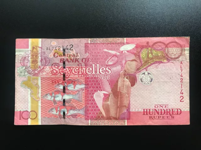Seychelles 100 Rupees Banknote 2013 Circulated Paper Money Bank Bills p-39