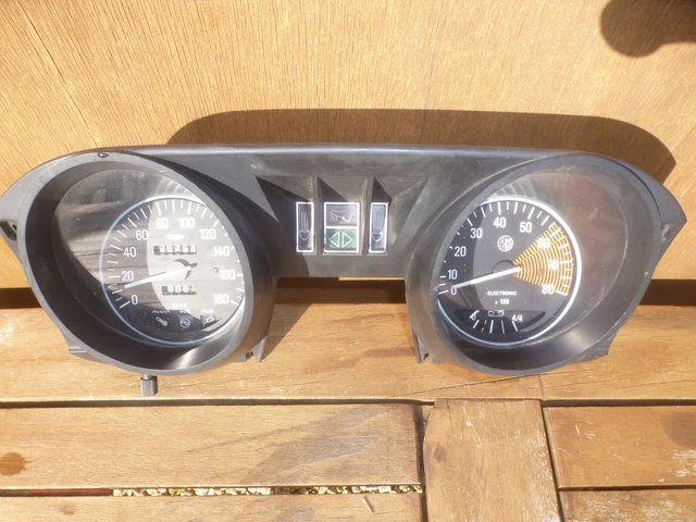 Compte-Tours Land Rover Discovery - Réf YAC500044 - Compatible 8N1919860C - Occasion Fonctionnel
