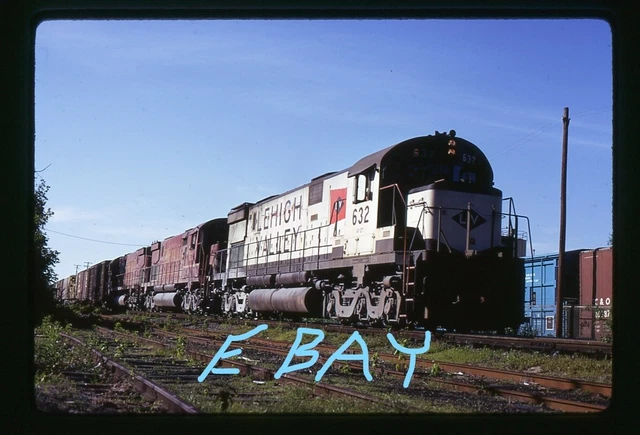 w105 Orig Slide Lehigh Valley 632, 635, 634 On Train NE-87 At Allentown, Pa 1973