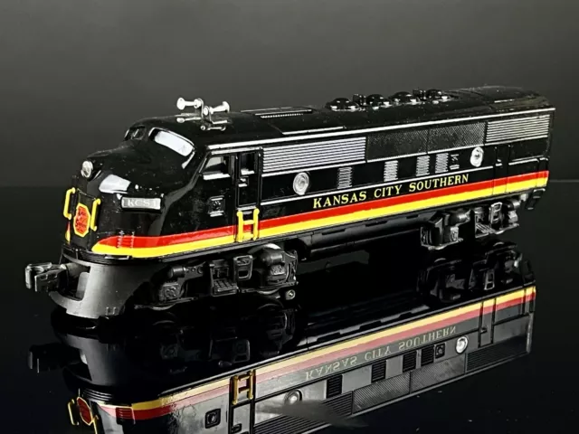 A52 LIONEL KANSAS CITY SOUTHERN F-3 A Engine DIESELS LN O GAUGE