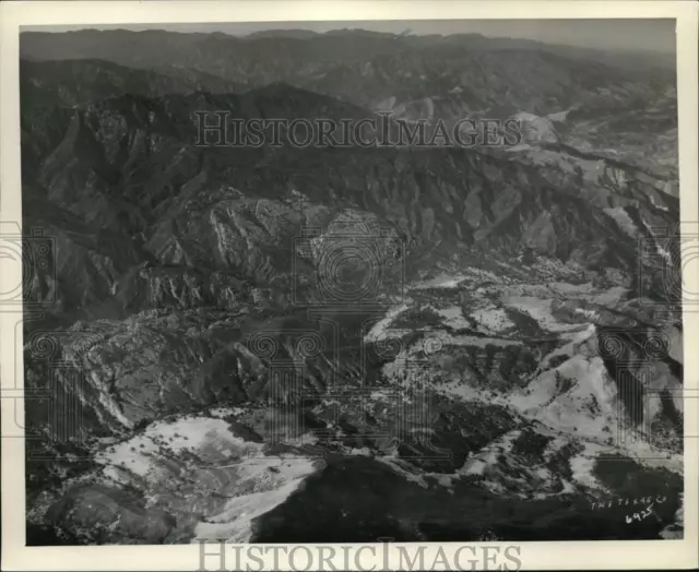 1930 Press Photo Majestic aerial view near Salinas, CA - oil country