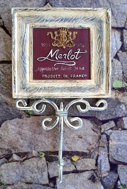 Orion's 2 Vintage Look Merlot Griffin Coat of Arms Single Hook Wall Hanger 2004