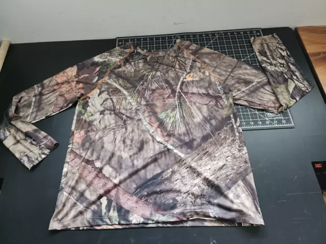 Mossy Oak Men's Long Sleeve Camouflage T-Shirt - Size L - woodland Camo Hunting