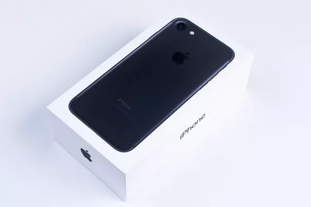 Apple iPhone 7 32/128/256GB Black Silver -Grade Pristine Condition + Apple Box