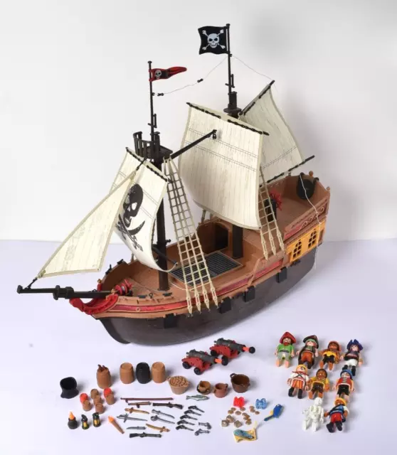 Playmobil - 5135 - Jeu de construction - Bateau d'attaque des pirates