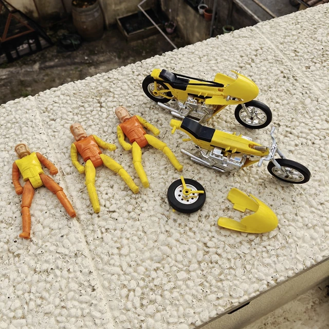 Les Gyro Jet motards Vintage 1976 - MECCANO, 1 moto, 1 pilote, 1 mur, 1 lanceur
