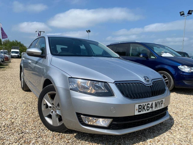 2014 Skoda Octavia 1.6 TDI SE Euro 5 (s/s) 5dr HATCHBACK Diesel Manual