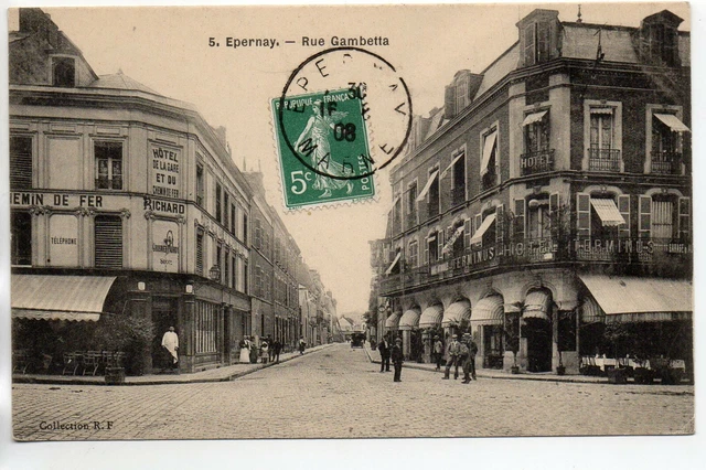 EPERNAY - Marne - CPA 51 - Commerces - Hotel de la Gare et du chemin de Fer