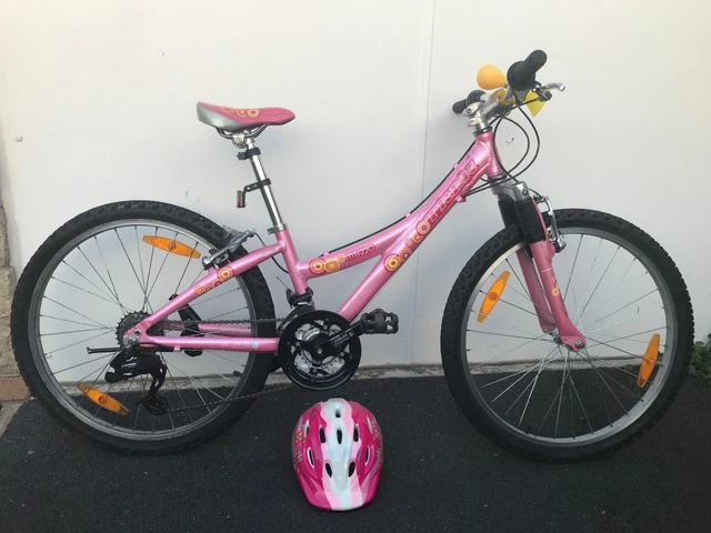 Trek mt 220 girl hot sale pink