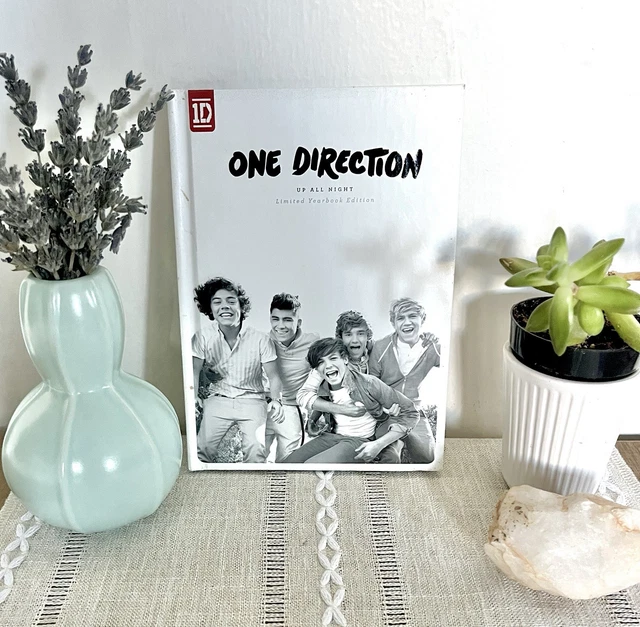 【限定版】ONE DIRECTION YEARBOOK 限定版 One Direction Signed Up All Night Limited Yearbook Edition