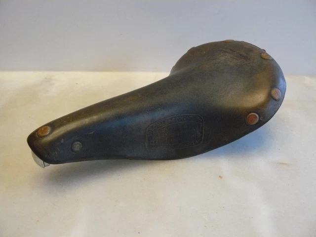 selle de velo ideale 90 rodee main selon rebour