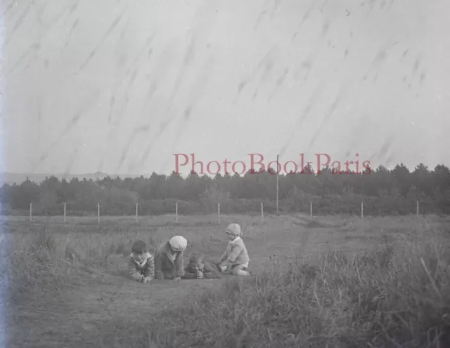 Enfants France c1940 Photo NEGATIVE Plaque de verre Stereo Vintage V33L24n5