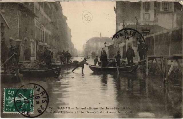CPA PARIS 15e - Rue des Usines et Boulevard de Grenelle (63762)