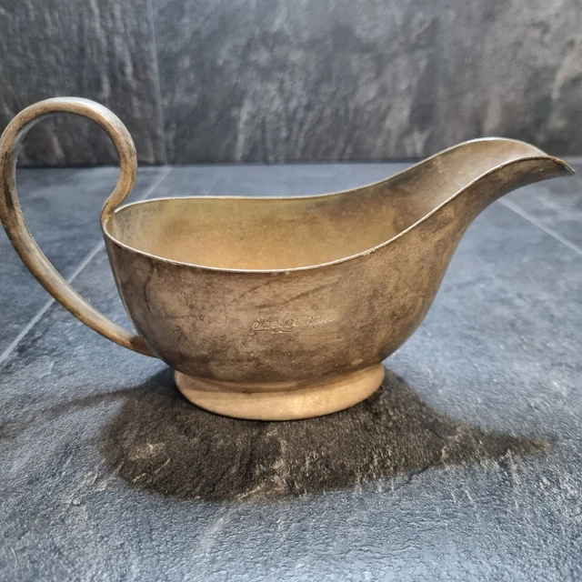 gladwin ltd sheffield embassy treloyhan  gravy boat sauce boat