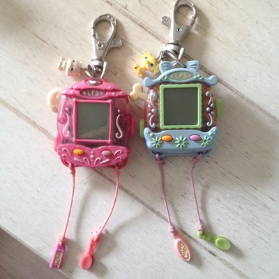 Peligro Independiente fractura LOT DE 2 Tamagotchi Littlest Pet Shop LPS Hasbro EUR 25,00 - PicClick FR Peligro Independiente fractura LOT DE 2 Tamagotchi Littlest Pet Shop LPS Hasbro EUR 25,00 - PicClick FR
