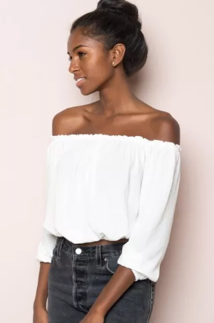 BRANDY MELVILLE WHITE Cropped Off shoulder Ruffle Trimmed Maura