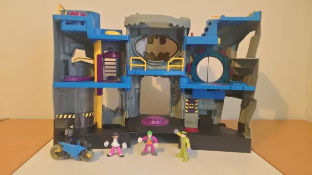 Fisher-Price Imaginext DC Super Friends Folding Batcave with 5 figures+bike