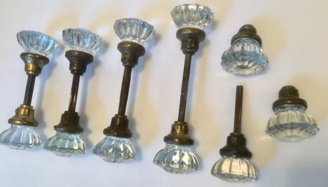 VINTAGE ~ 11 pièces LOT BOUTONS DE PORTE ARCHITECTURAUX / MATÉRIELS ~ VERRE CANNELÉ ROND 12 POINTS