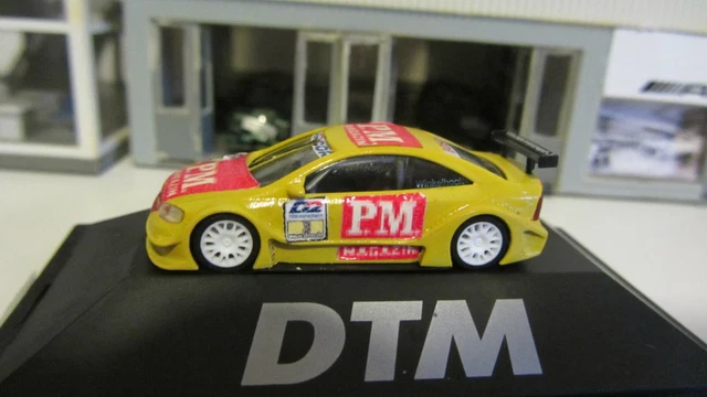 Uwe Alzen - Opel Team Holzer -Opel Vectra - Nürburgring 1998 STW