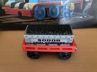 thomas wooden cargo car