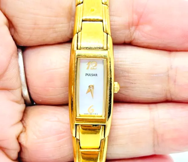 Pulsar gold watch 2025 vintage