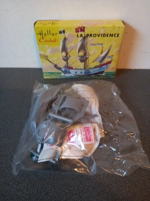 Maquette Avion Heller Trident Cadet - Échelle 1/100, Neuve