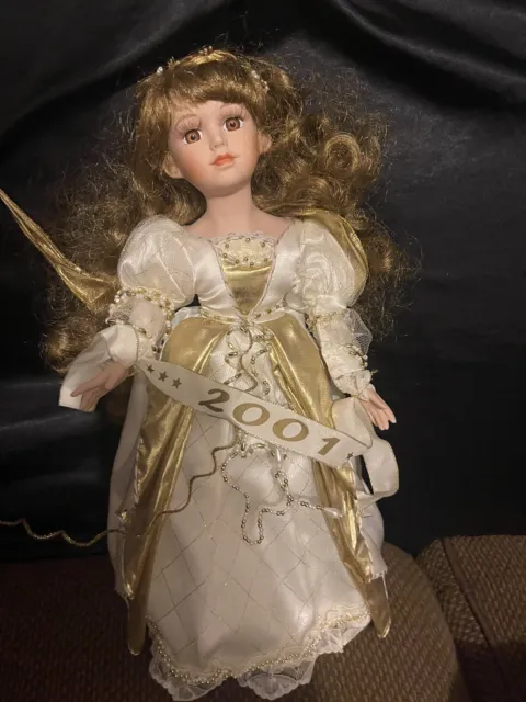 Rare Heritage Signature Collection Porcelain Doll 16 In Vintage 2001