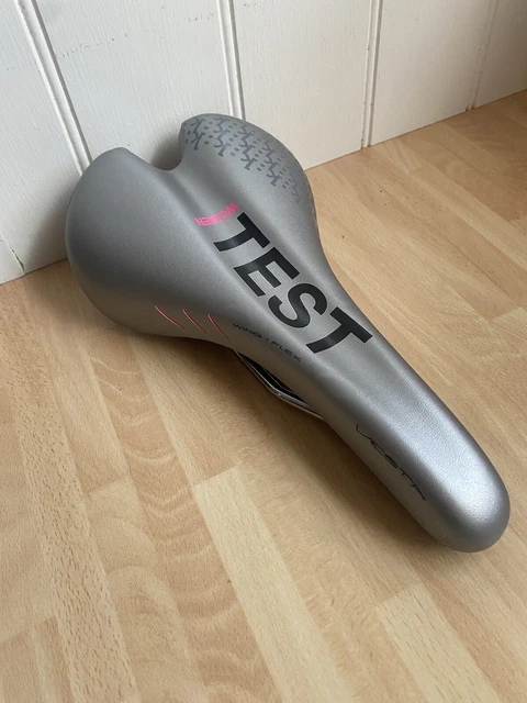 Fizik Vesta Sattel für Damen ✅BRANDNEU 27 cm Länge Handmade in Italy