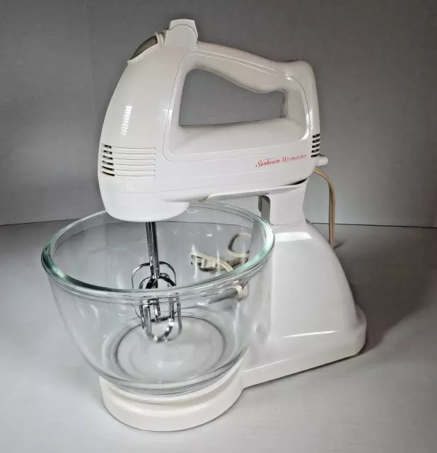 Vintage GE Stand Mixer #168949 All Attachments 1 glass Bowl Clear Works