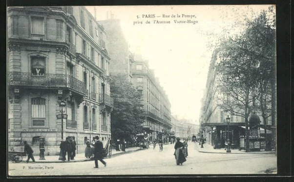 CPA Paris, Rue de la Pompe, prise de l´Avenue Victor-Hugo