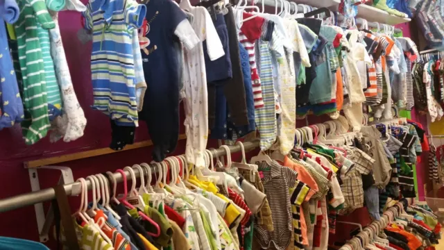 EUC Huge Lot Clothes Boys (3T - 4T) 20 pieces SPRING/SUMMER