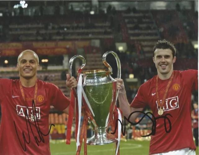 Manchester United Wes Brown Michael Carrick Signed Autographed 8x10 Photo COA