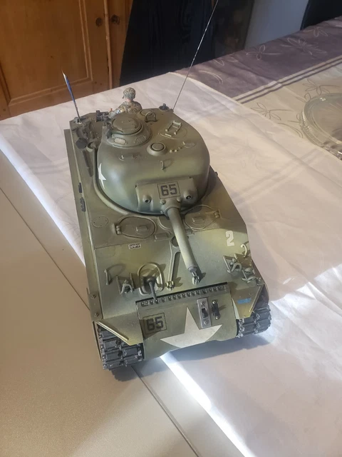 Ancien sherman tamiya 1/16   1974 RC hotwitzer 105mm