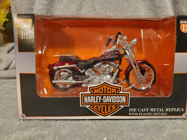 Maisto Harley Davidson DieCast 1:18 Series 12 - 2001 FXSTS Springer Softail NUEVO