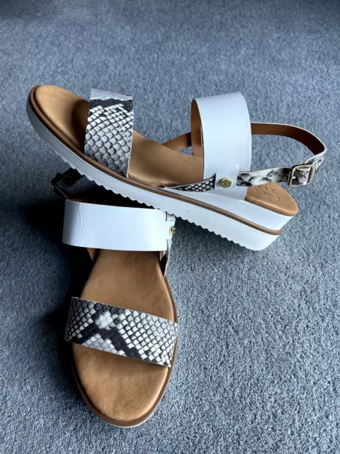 Moda in pelle navasi hotsell