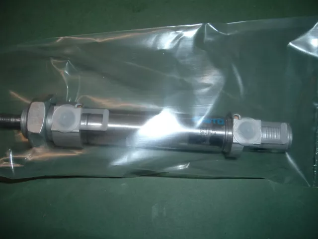 Festo .......Dsnu 20 50 Ppv A......cylinder Part 19237.............. New  Packed