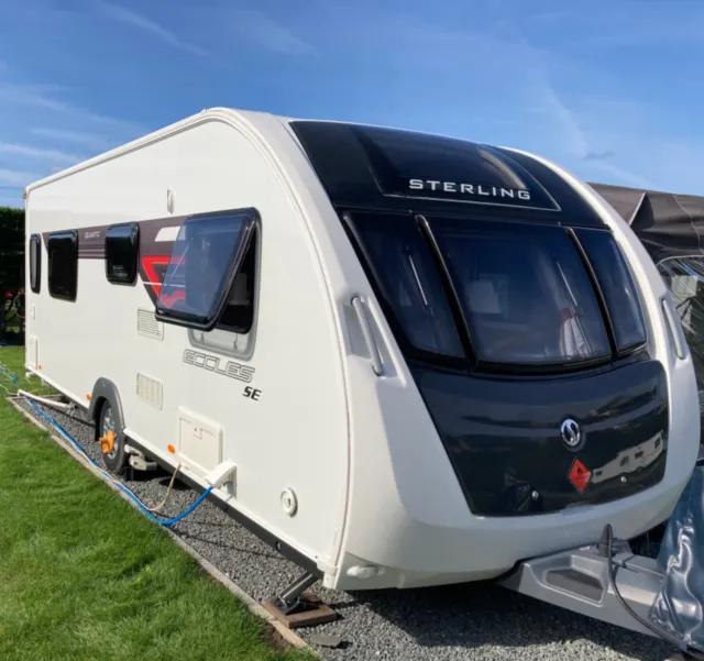 Sterling Eccles SE Quartz touring caravan fixed island bed