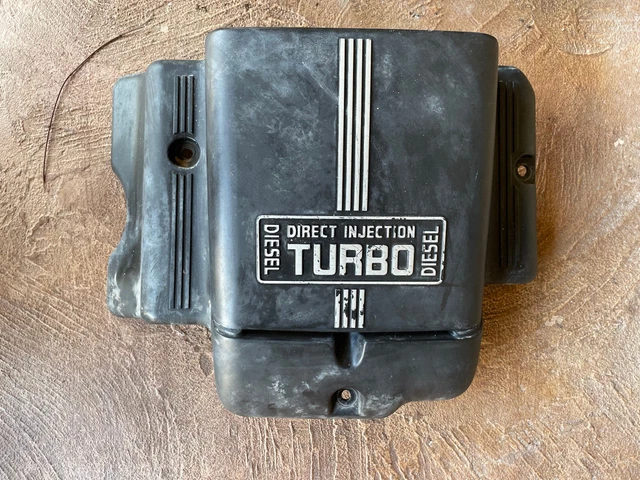 1995 - 1997 Ford F250 F350 Powerstroke Turbo Diesel 7.3L Engine Cover OEM 1995 - 1997 Ford F250 F350 Powerstroke Turbo Diesel 7.3L Engine Cover OEM