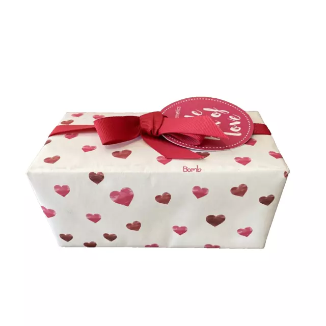 Bomb Cosmetics Little Box Of Love 6 Bath Bombs New