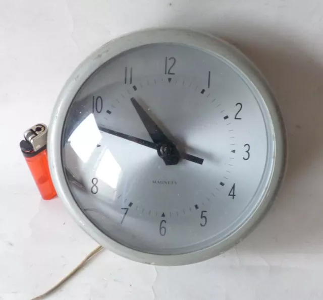 Small Magneta Side Clock Industrial Watch Slave Clock 6 Volt England Metal Glazing