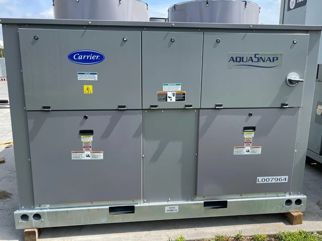 40 Ton Carrier Air Cooled Chiller - L007964
