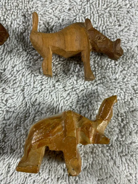 Menge 6 handgeschnitzte Holz Tier Figuren Miniatur Elefant Löwe Maske Gepard 3